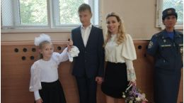 Линейка 2 сентября 2024 года, ул. Цюрупы, 10, к.2. Первый звонок.